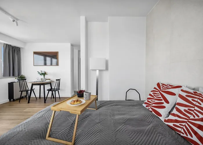 Apartment 21st Floor Centrum - Balcony, View, Ac - By Rentujemy *