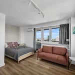 21st Floor Centrum - Balcony, View, Ac - By Rentujemy Апартаменты Варшава